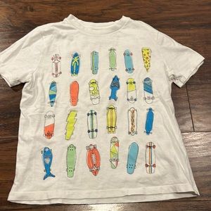 Gap t-shirt for kids 8yo
